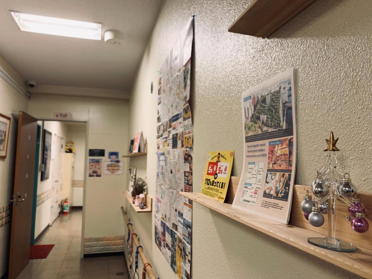 Guesthouse Shiawase Eki Fukuoka  Exterior photo